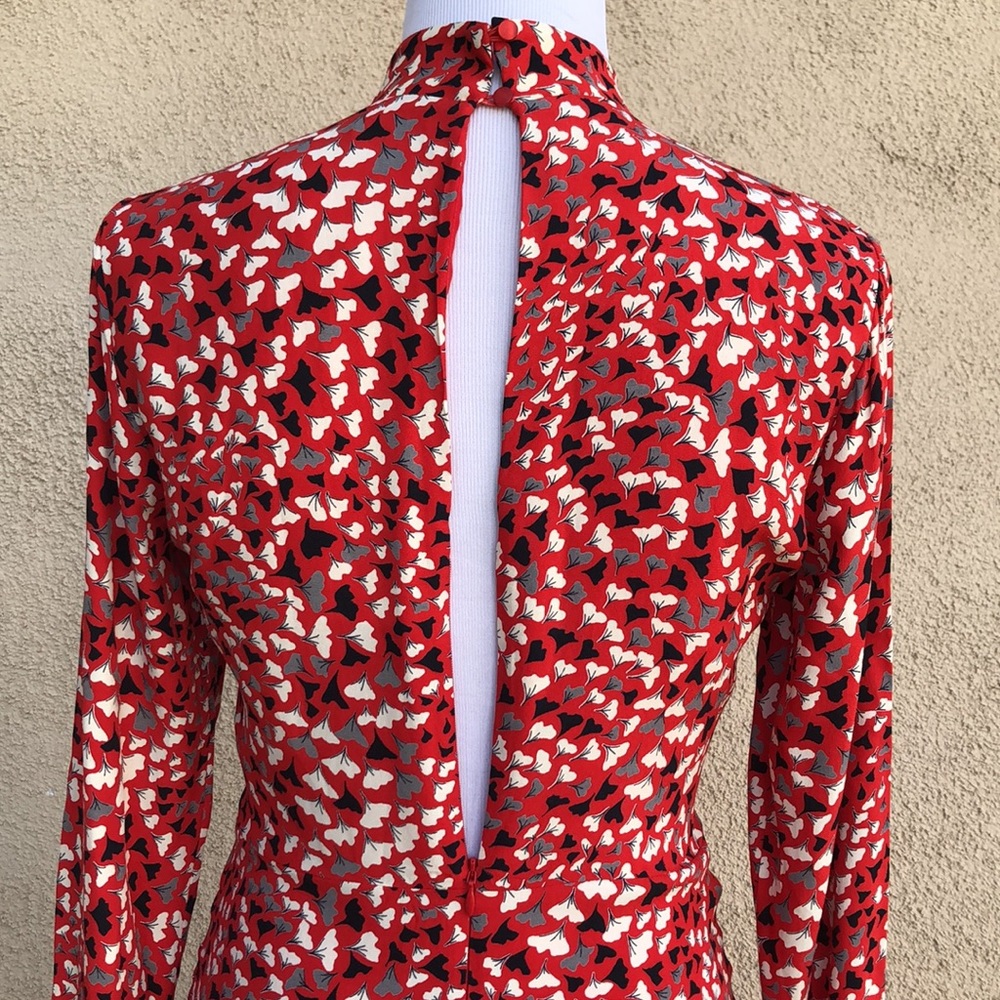 EXQUISE MIDI DRESS - Picture 11 of 16